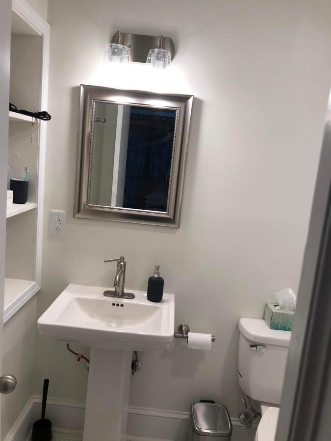 Renovated Space Close To Downtown - A Durham Exteriör bild