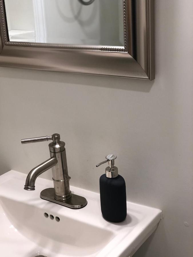 Renovated Space Close To Downtown - A Durham Exteriör bild