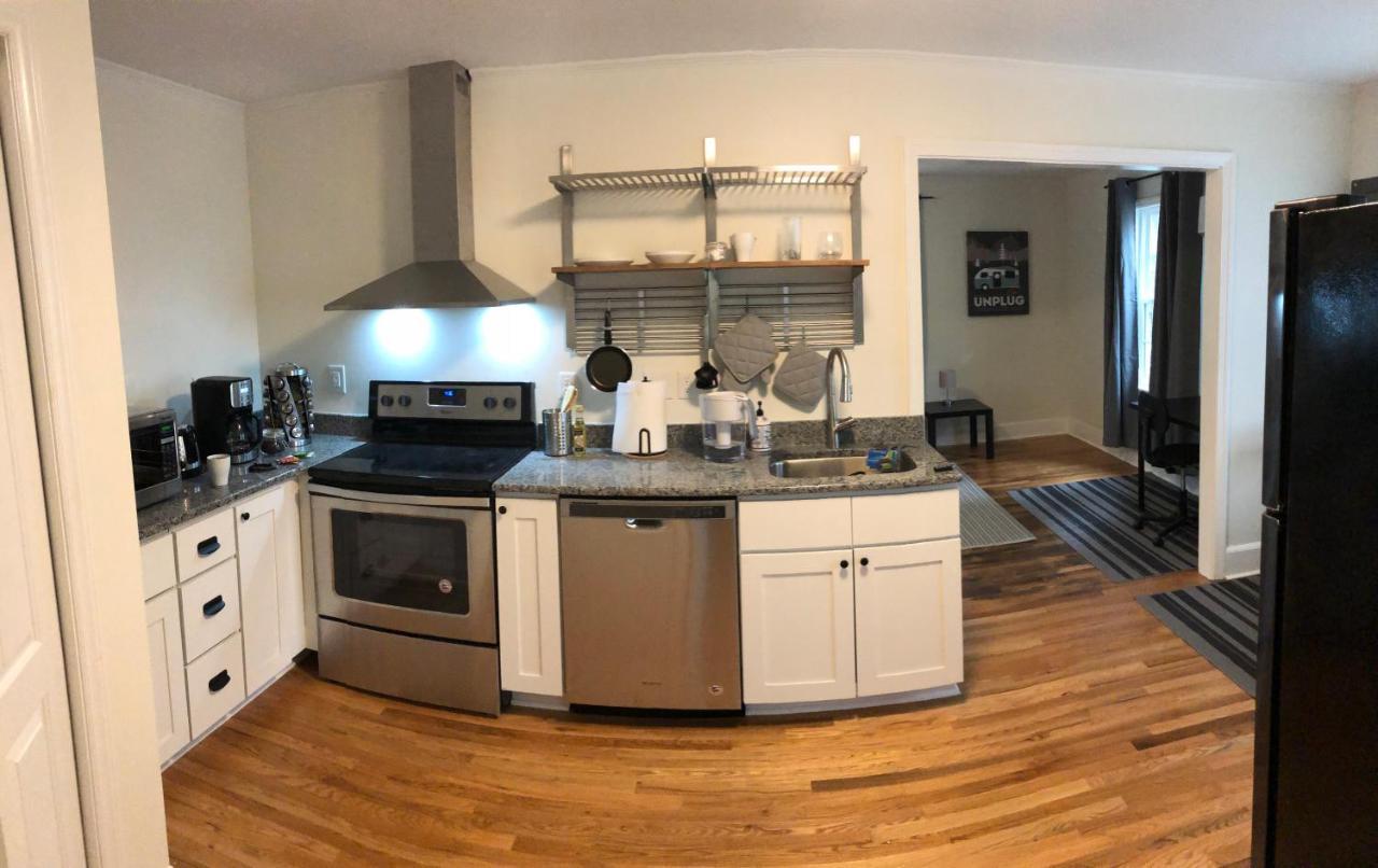 Renovated Space Close To Downtown - A Durham Exteriör bild